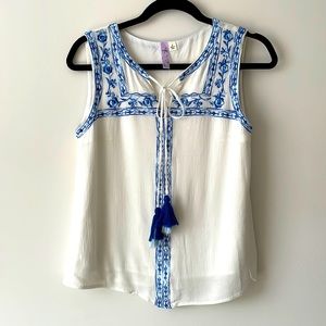 White Embroidered tassel tie tank size small